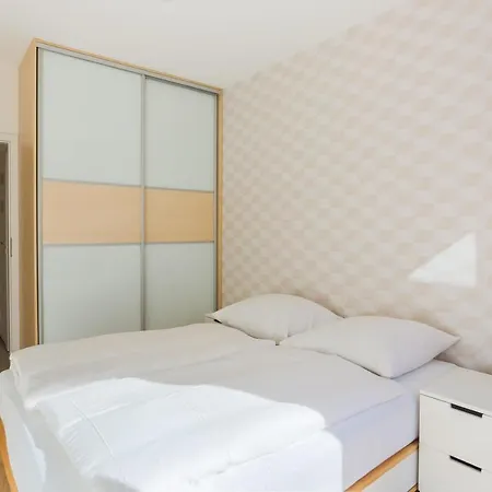 - Rezydencja Sienkiewicza Apartment