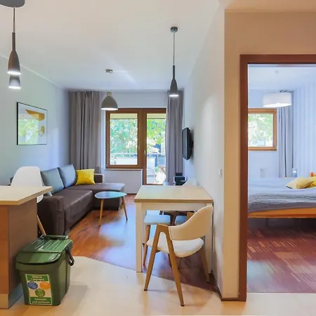- Rezydencja Sienkiewicza Apartment *