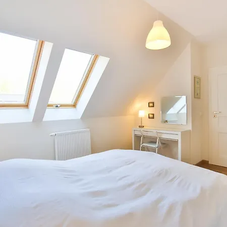 - Rezydencja Sienkiewicza Apartment *