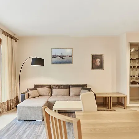 - Rezydencja Sienkiewicza Apartment