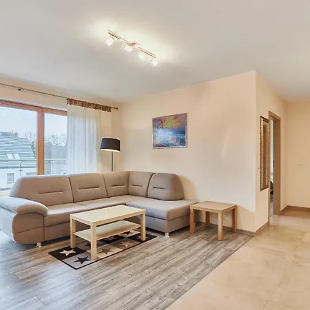 - Rezydencja Sienkiewicza Apartment *