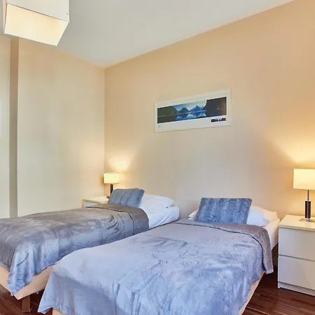 - Rezydencja Sienkiewicza Apartment *