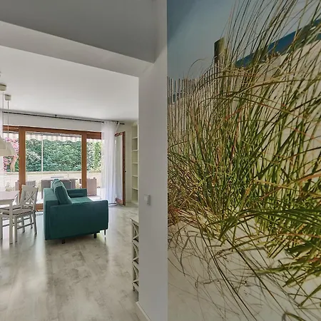 - Rezydencja Sienkiewicza Apartment *